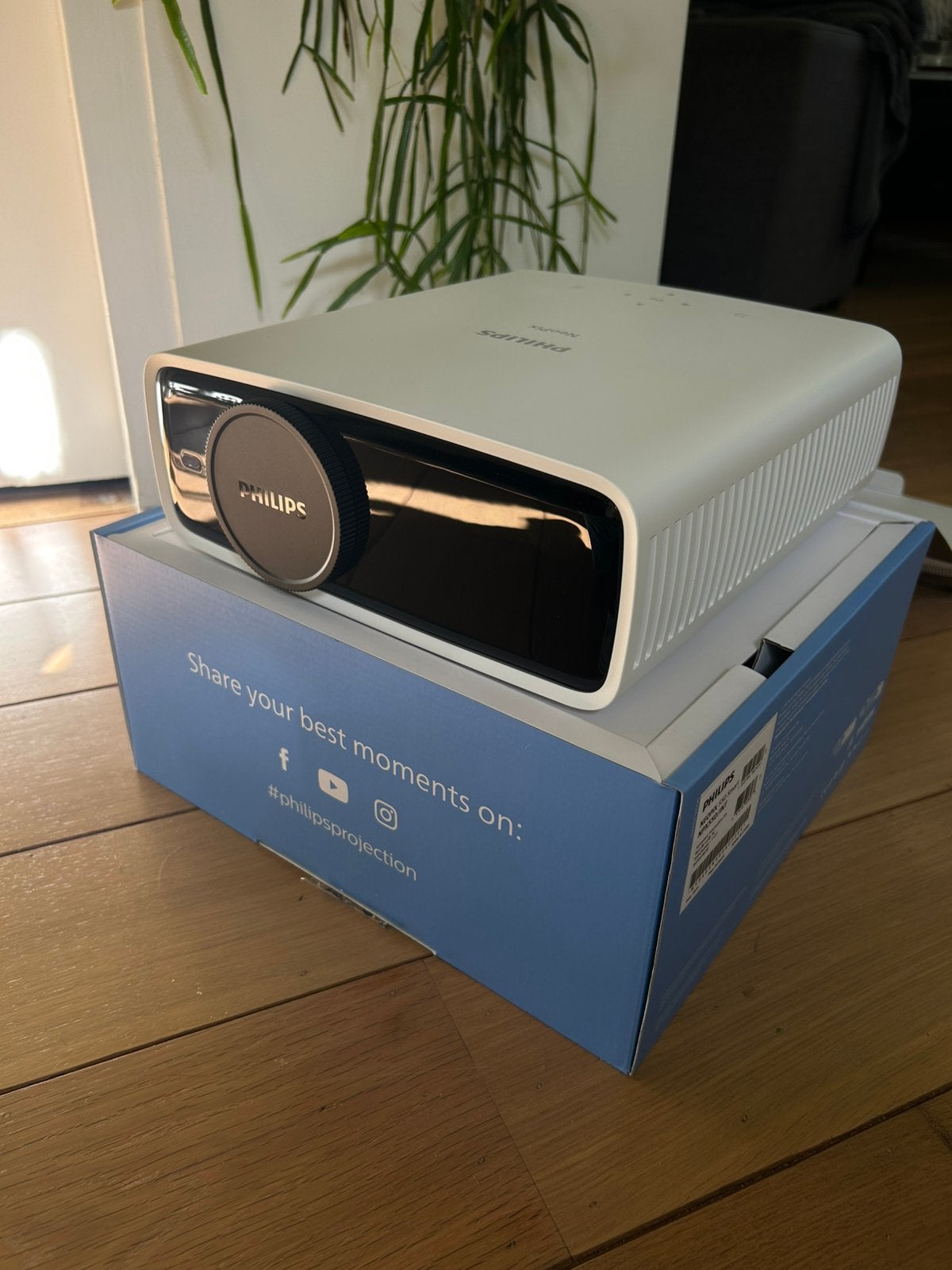 2x Neopix 550 Smart Philips projector, Audio, Tv en Foto, Philips, LED, Ophalen of Verzenden, Zo goed als nieuw