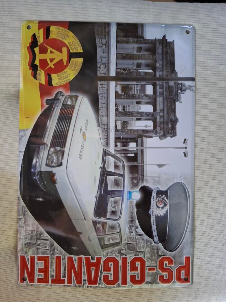 Metalen bord DDR Trabant Politie Berlijnse Muur, Ophalen of Verzenden, Gebruikt, Reclamebord