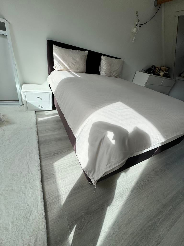 Boxspring, Huis en Inrichting, Slaapkamer | Boxsprings, Ophalen of Verzenden, Zo goed als nieuw, Tweepersoons, 140 cm