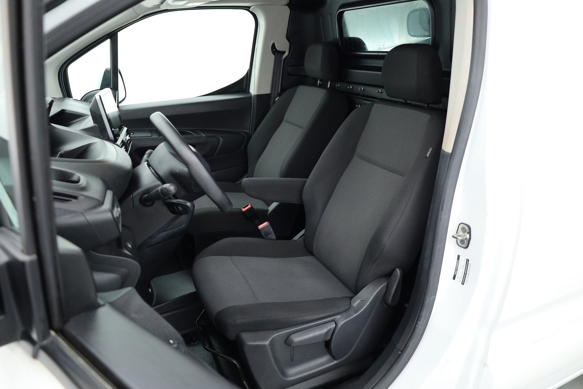 Peugeot Partner 1.5 BlueHDI Premium | Navi | Cruise | Airco, Voorwielaandrijving, 1350 kg, Stof, Gebruikt