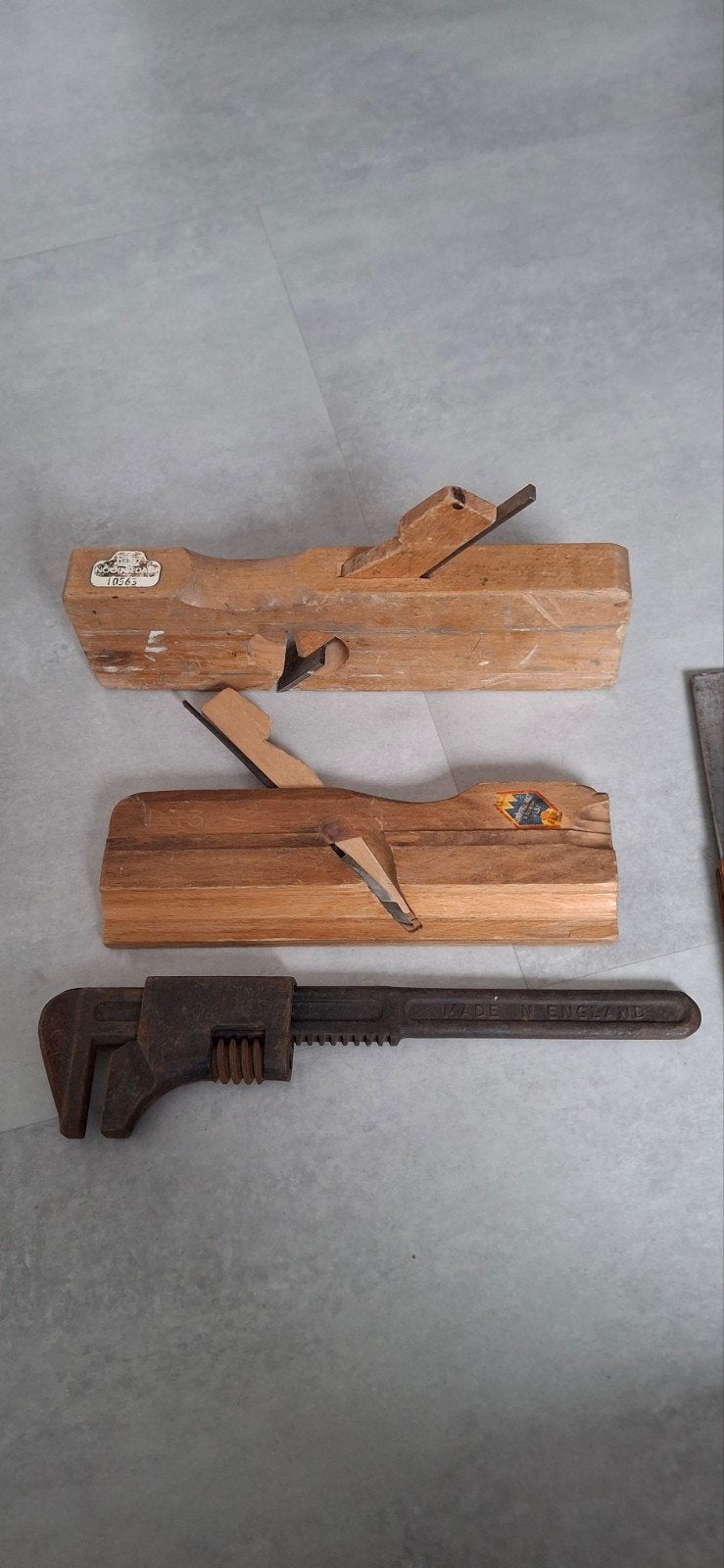 Vintage gereedschap: schaven, moersleutel en mes, Ophalen of Verzenden