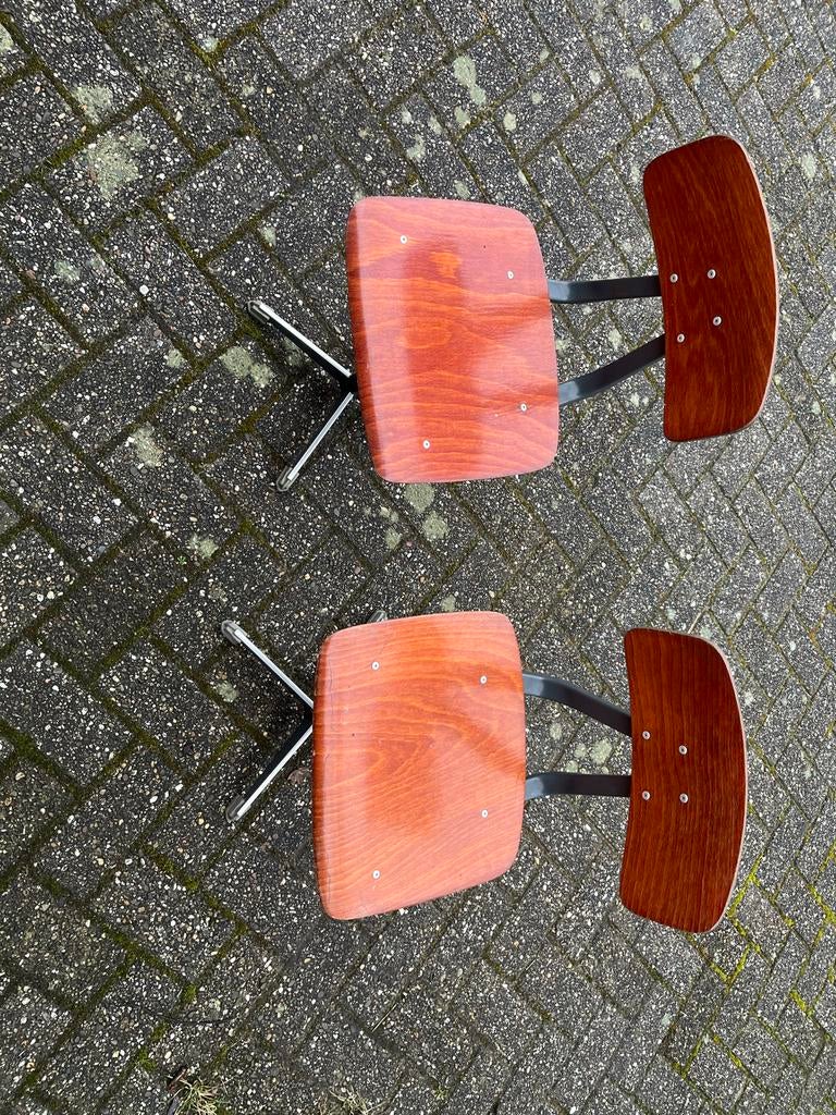 Kleine schoolstoeltjes - Vintage design, Ophalen, Gebruikt, Stoel(en)