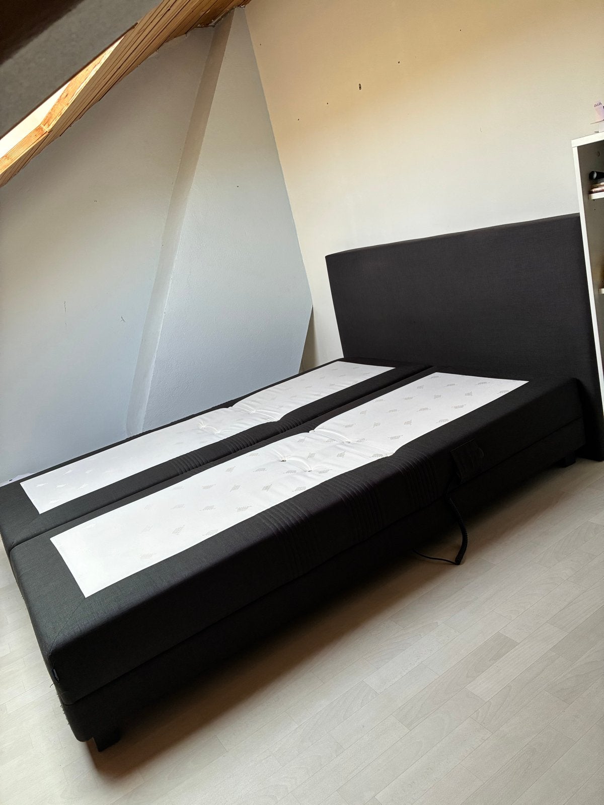 Kårlsson Boxspring 160x210cm met hoofdbord en verstelbaar, Ophalen, Verstelbaar, 210 cm, Tweepersoons