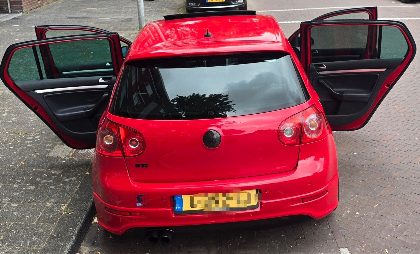 Volkswagen 2005 Rood, Auto's, 1984 cc, 75 €/maand, Euro 4, Geïmporteerd