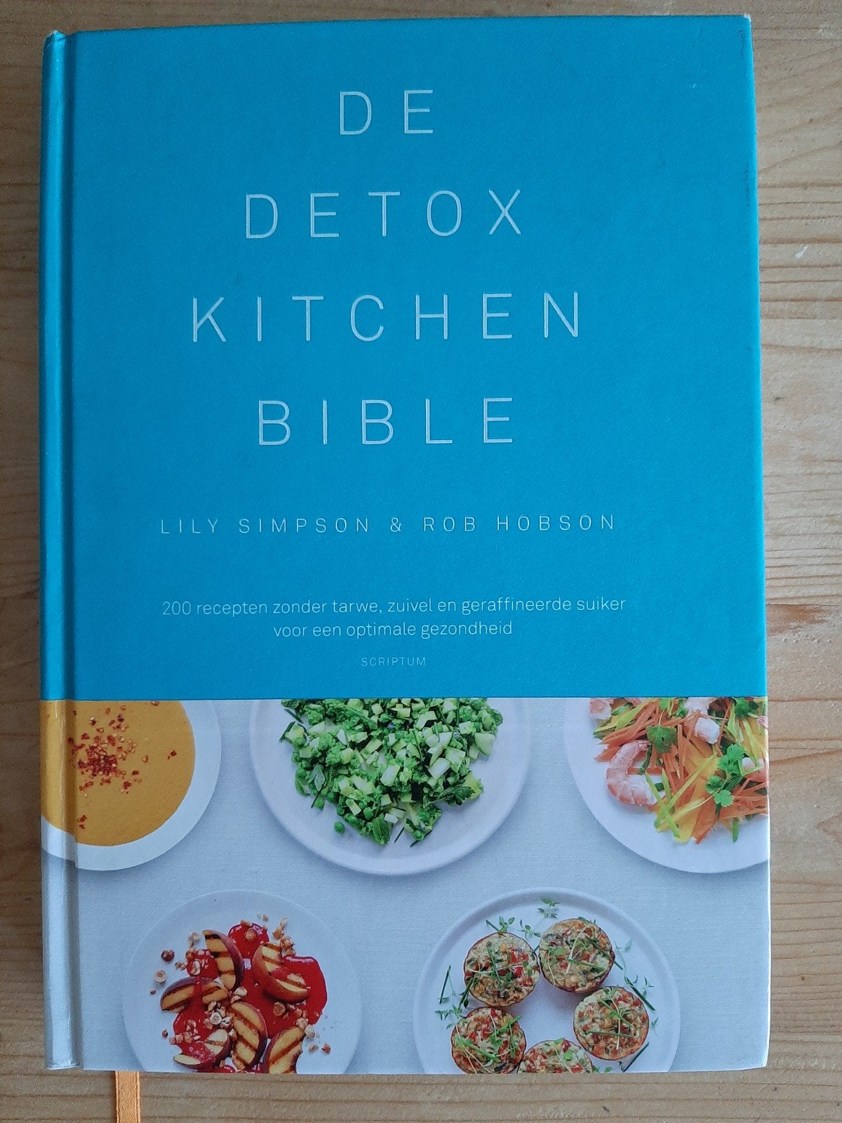 Lily Simpson - De Detox Kitchen Bible, Ophalen of Verzenden, Zo goed als nieuw, Lily Simpson; Rob Hobson