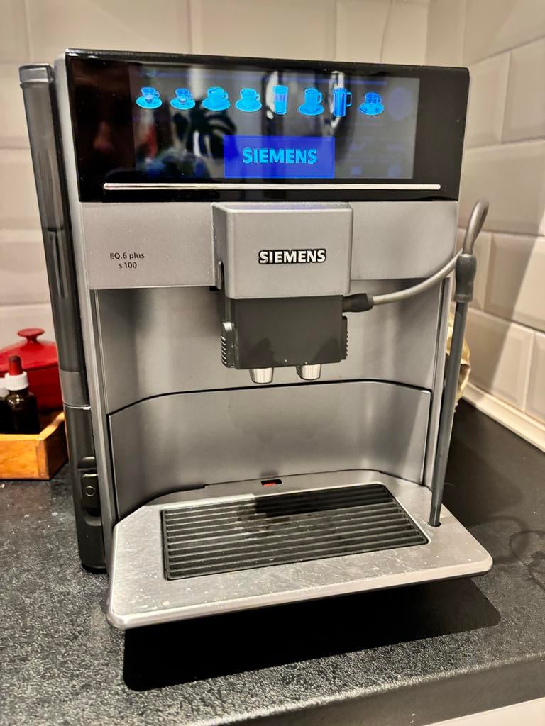 Siemens EQ.6 plus s100 koffiemachine, Ophalen, Afneembaar waterreservoir, Koffiemachine, Koffiebonen
