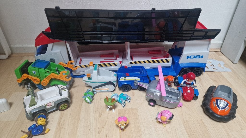 Paw patrol transporter met verschillende poppetjes, Kinderen en Baby's, Speelgoed | Speelgoedvoertuigen, Ophalen, Zo goed als nieuw