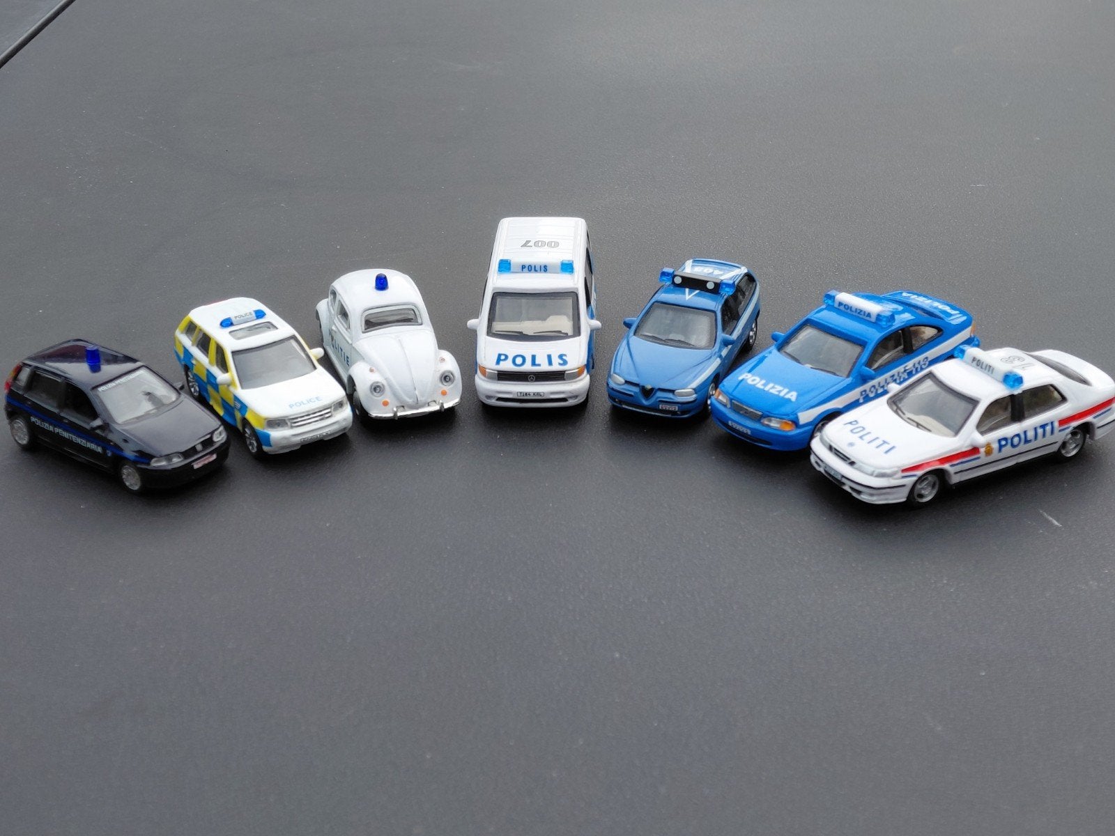 Verzameling partij politie voertuigen modelauto's, Ophalen of Verzenden, Zo goed als nieuw, Auto, Schuco