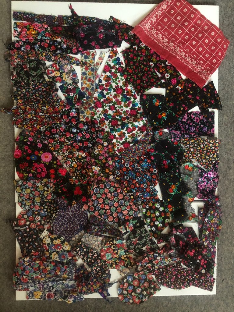 Jaren verzameling stukjes stof klederdracht Staphorst., Overige kleuren, 120 cm of meer, Ophalen of Verzenden, Zo goed als nieuw