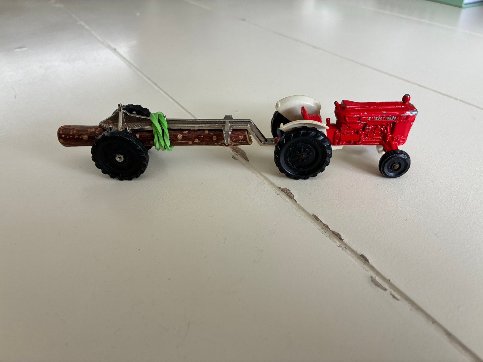 Majorette tractor met aanhanger, Ophalen of Verzenden, Gebruikt, Tractor of Landbouw