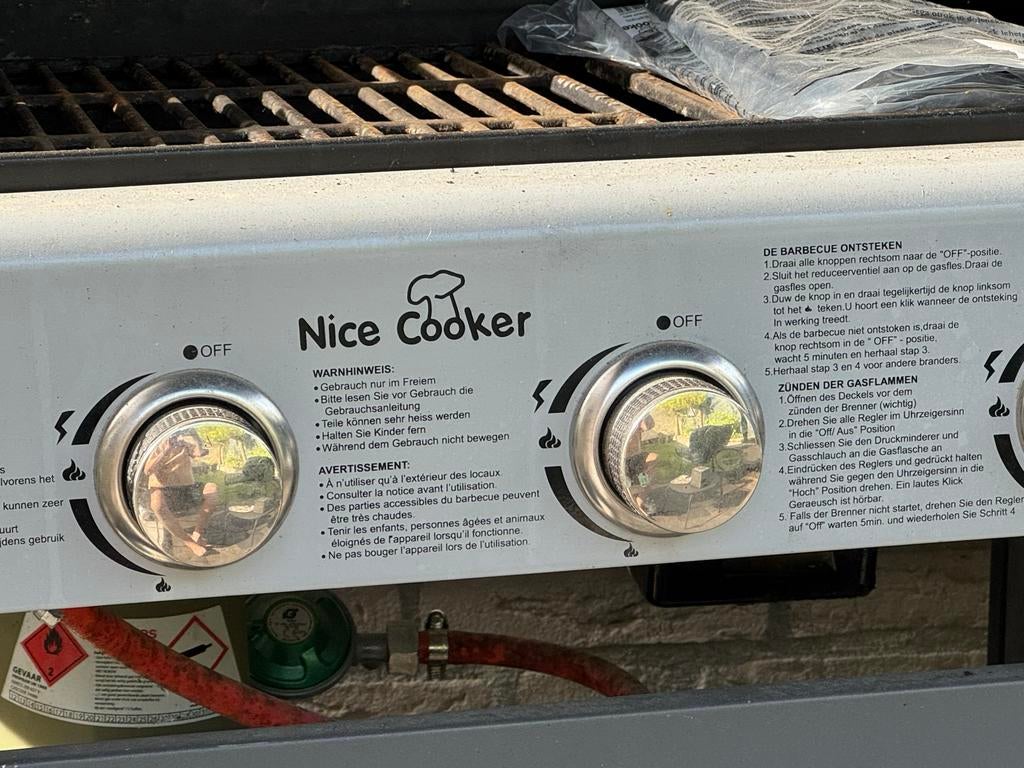 Nice Cooker Gasbarbecue - Perfect voor Zomerse Dagen, Tuin en Terras, Gasbarbecues, Ophalen, Gebruikt
