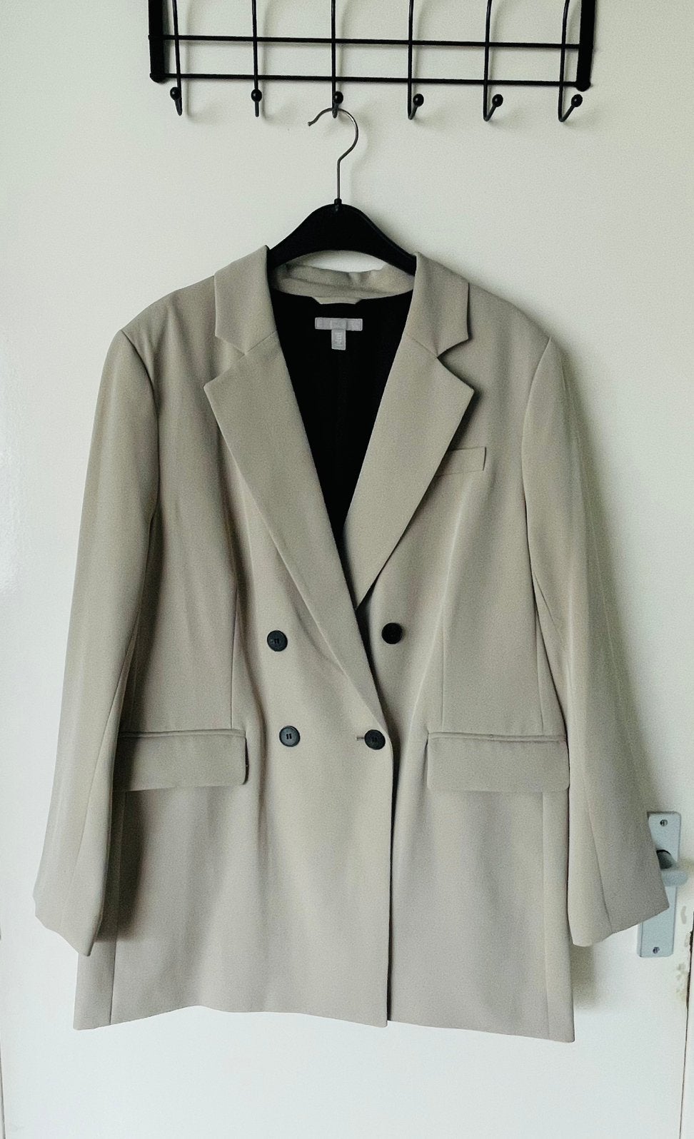 H&M kolbert winter kwaliteit, mt 42, Ophalen of Verzenden, Zo goed als nieuw, Maat 42/44 (L), Beige