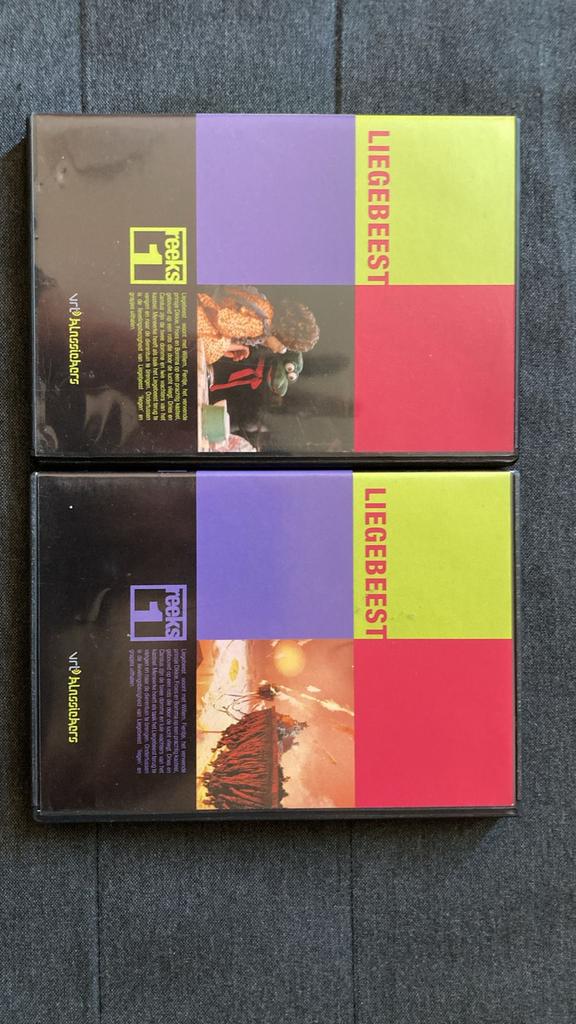 Liegebeest VHS - Reeks 1 (2 stuks), Alle leeftijden, Ophalen of Verzenden, Gebruikt, Overige genres