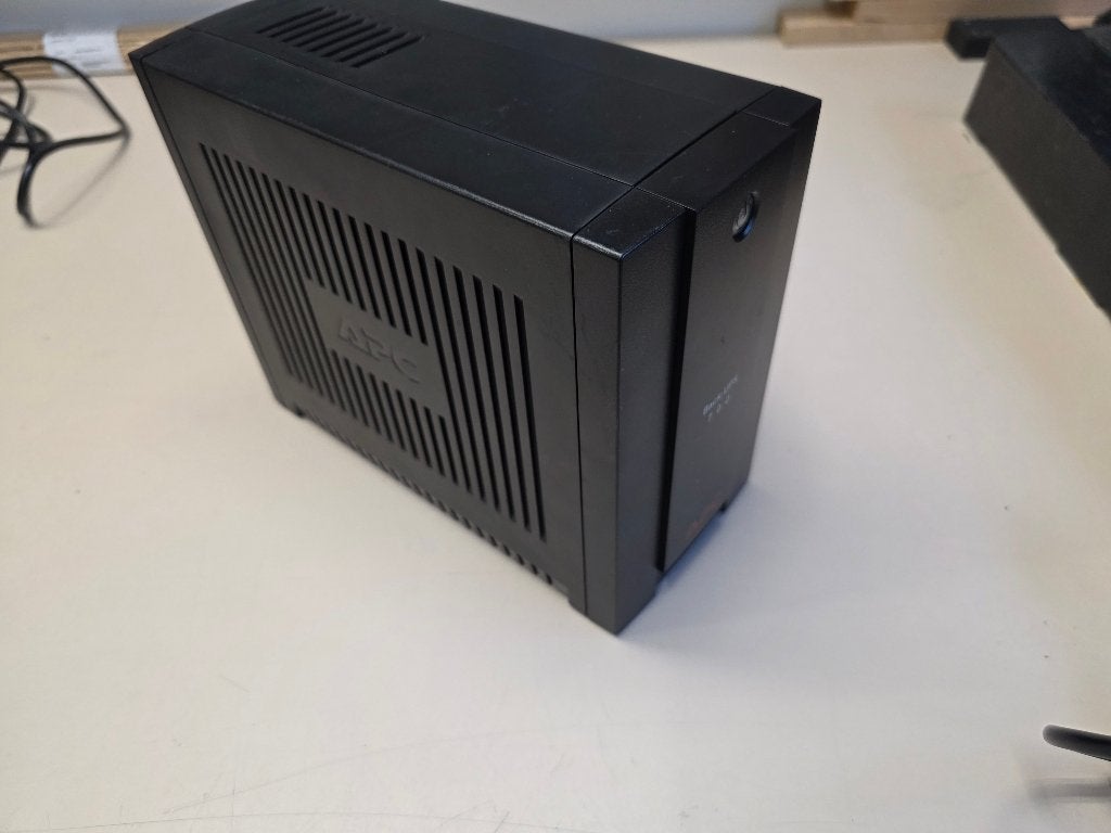 APC UPS BX700UI, Computers en Software, Noodvoedingen (UPS), Gebruikt, Ophalen of Verzenden