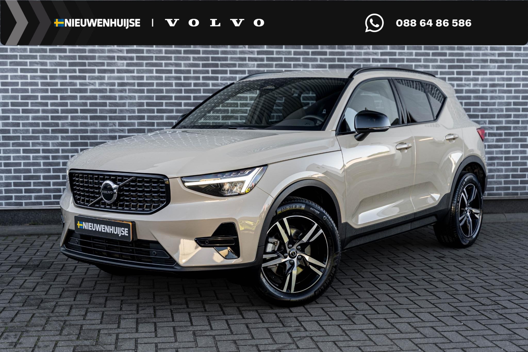 Volvo XC40 2.0 B4 Plus Dark | Trekhaak | Harman Kardon Audio, Gebruikt, Euro 6, 4 cilinders, Origineel Nederlands