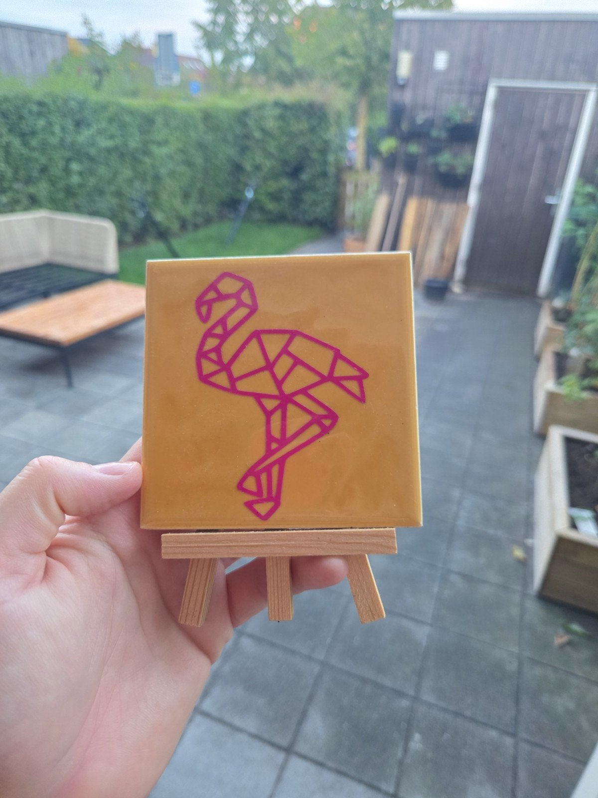 Decoratieve tegel met flamingo op ezeltje, Ophalen of Verzenden, Zo goed als nieuw, Modern, Steen/keramiek