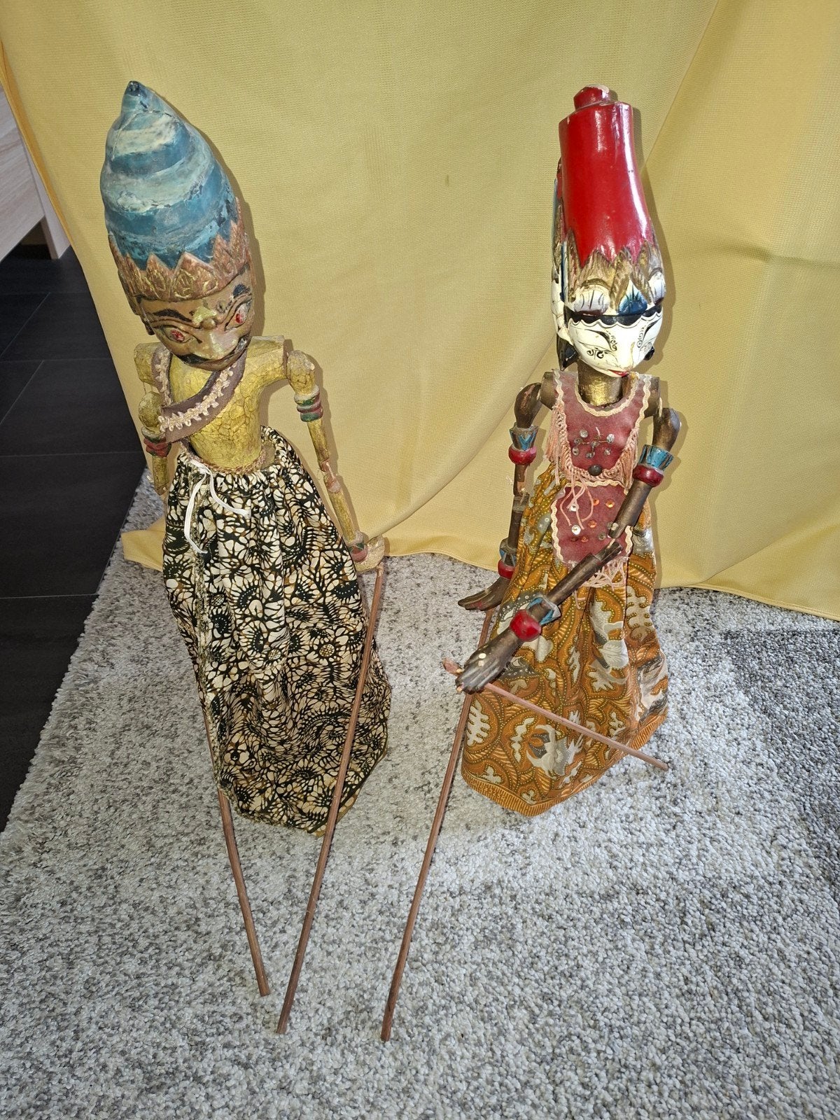 Set van 2 Wayang Golek poppen uit Indonesië, Hout, Ophalen of Verzenden, Indonesië, Meerkleurig