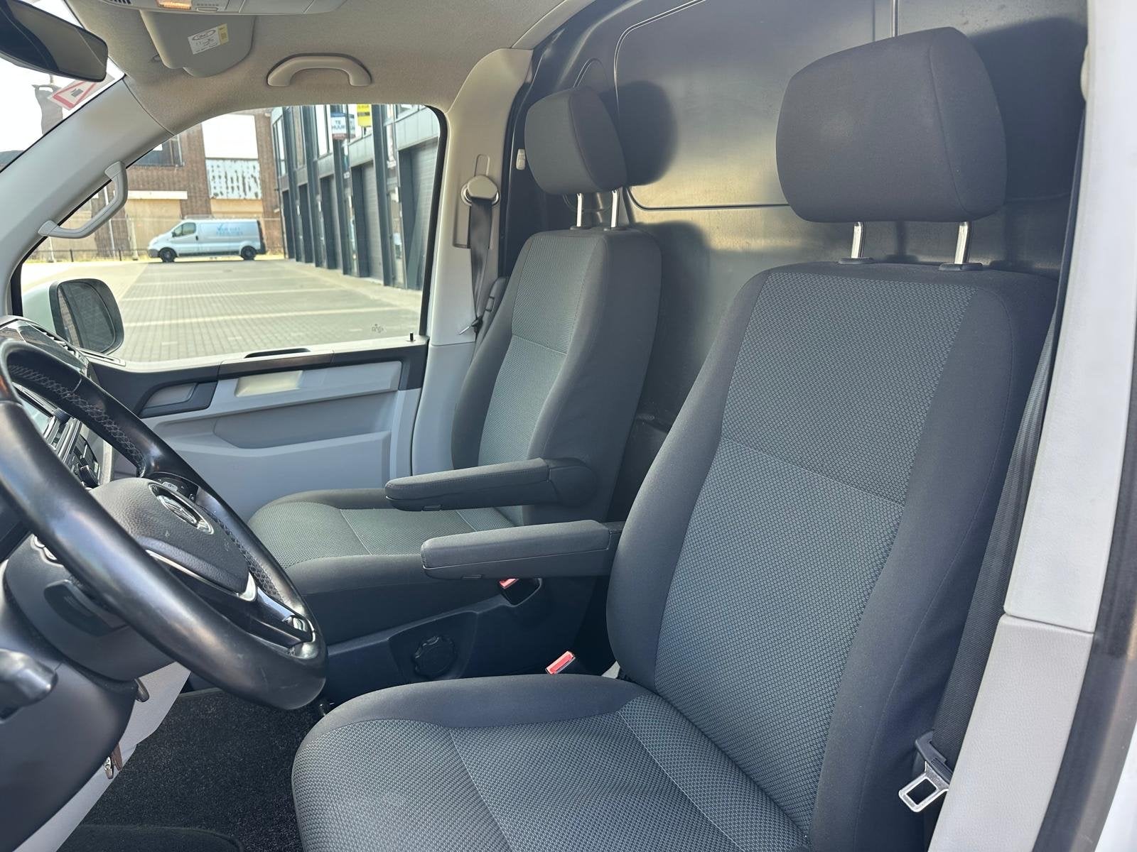 Foto 18 van Volkswagen Transporter 2.0TDI 110KW 2018