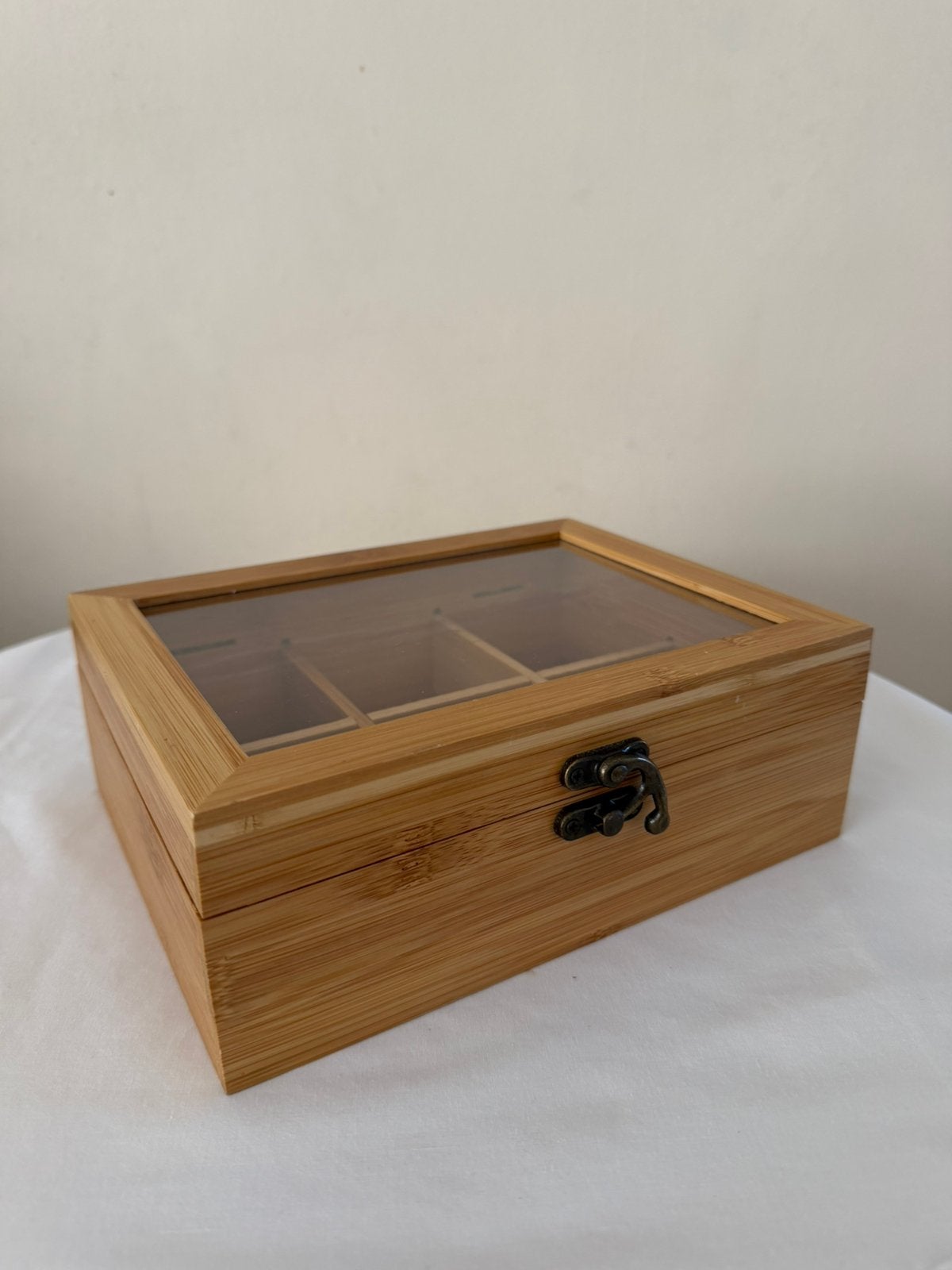 Houten doos - 21 x 16 x 7.5 cm (H) - bijna gratis, Ophalen of Verzenden, Zo goed als nieuw, Minder dan 50 cm