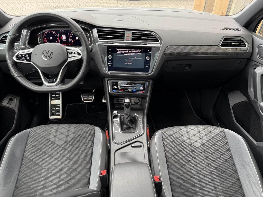 Volkswagen Tiguan 1.5 TSI R-Line | blackstyle | panorama-dak, Stof, Euro 6, 4 cilinders, 150 pk