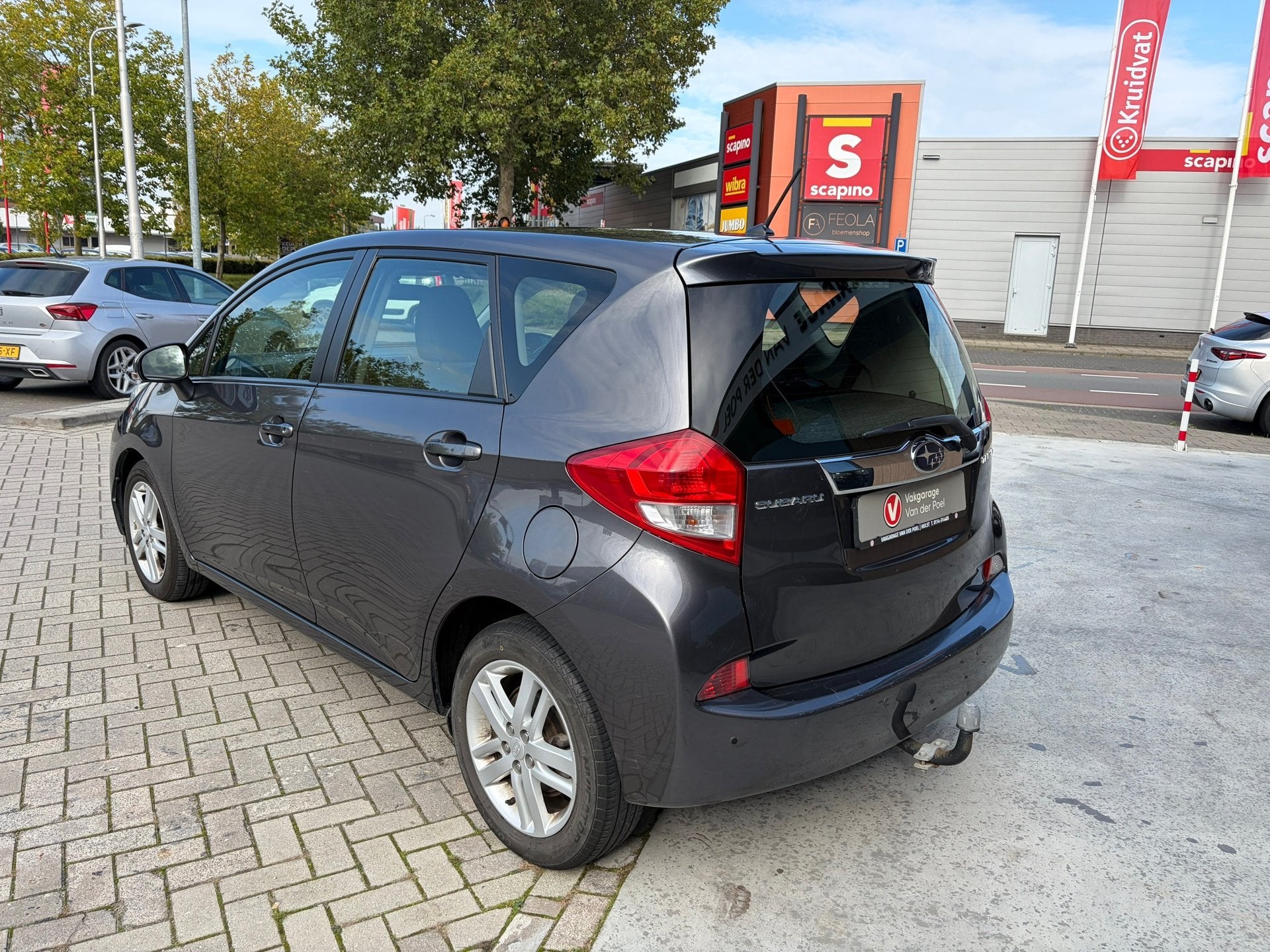 Subaru Trezia 1.3 Luxury, Auto's, Zwart, Bedrijf, Handgeschakeld, 99 pk