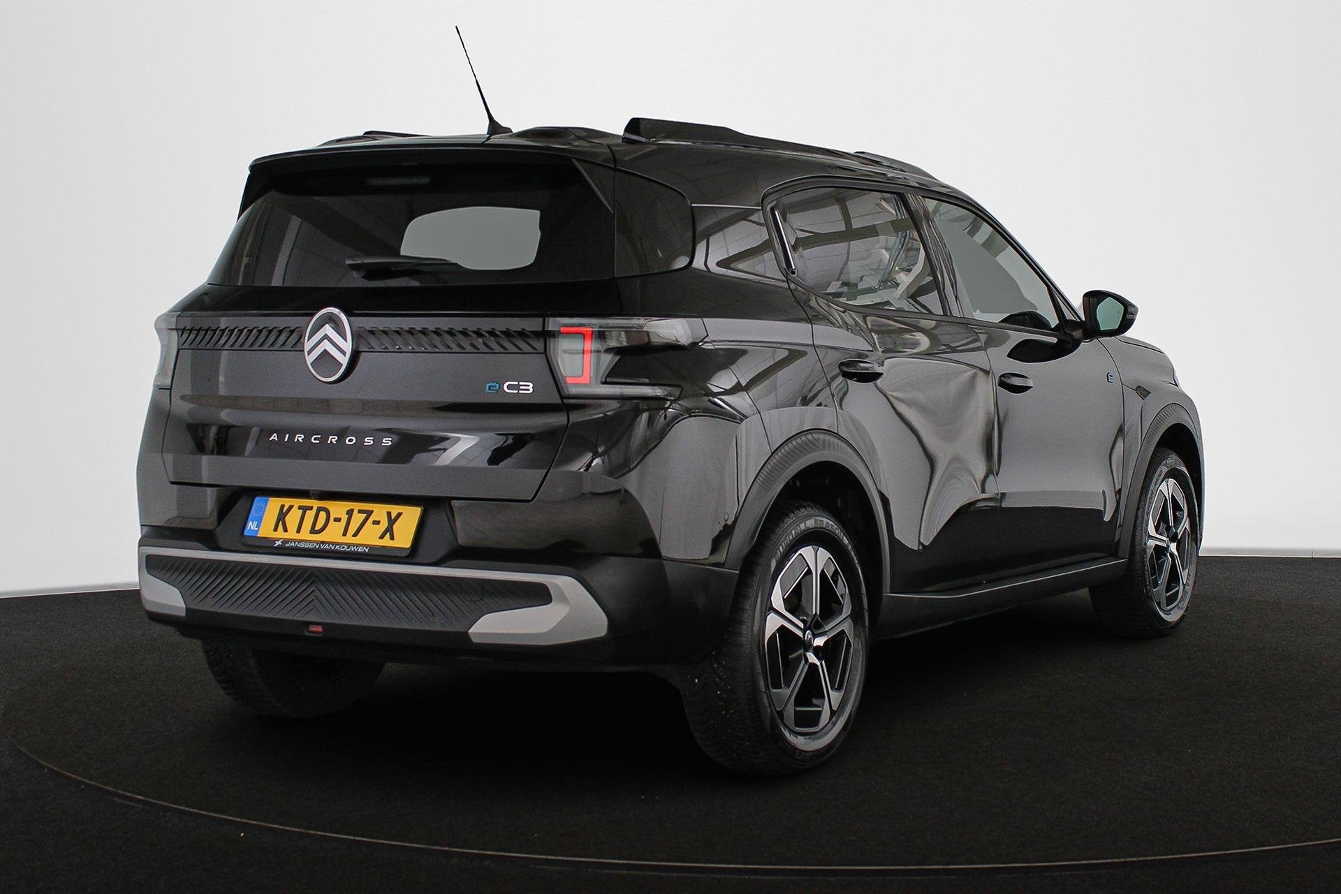 Citroen Ë-C3 Aircross Max 113pk Extended Range 54 kWh Stuur, 34 min, Gebruikt, 327 min, Leder en Stof