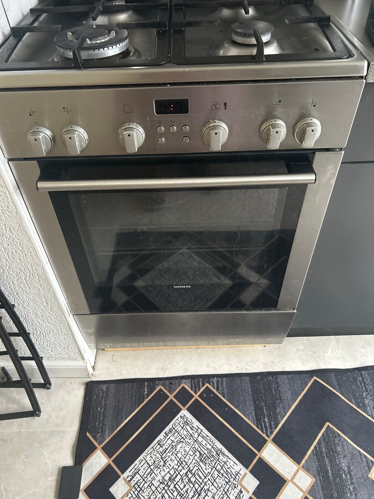 Siemens gasfornuis met oven, Ophalen, 4 kookzones, Gas, Niet werkend