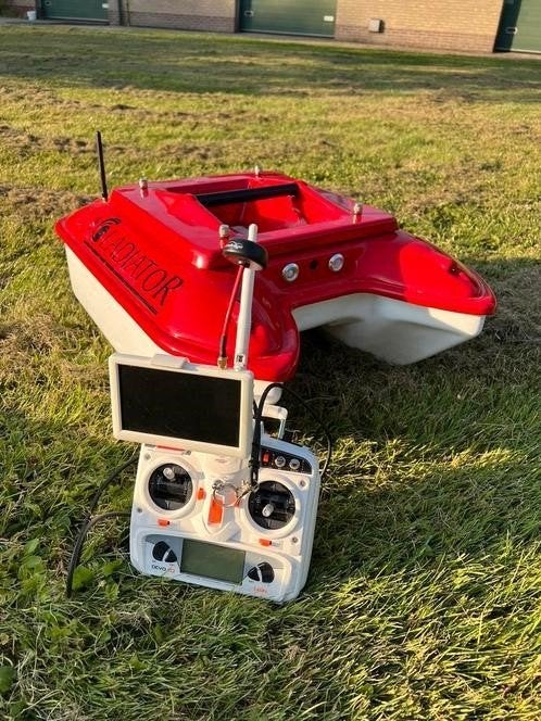 Voerboot Gladiator., Ophalen, Zo goed als nieuw, Overige typen