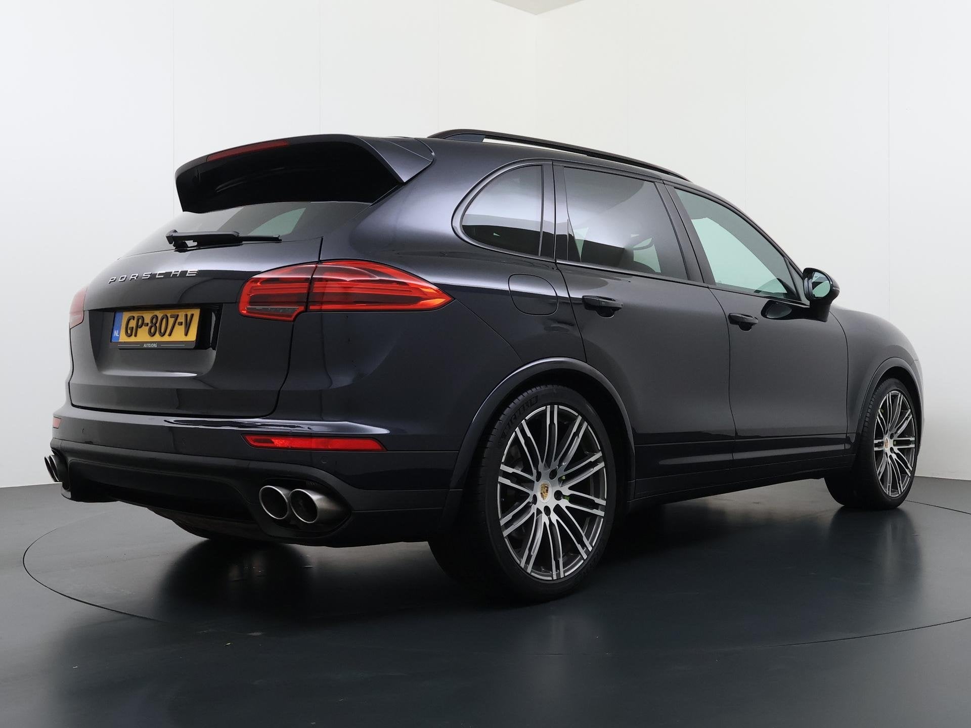 Porsche Cayenne 3.0 S E-Hybrid Panoramadak PHEV Bose New APK, Auto's, Automaat, Cayenne, Automatische klimaatregeling, Gebruikt