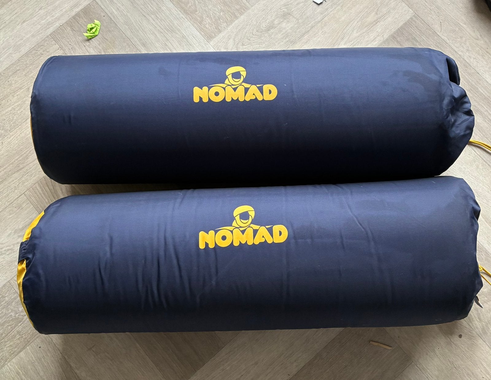 Nomad selffloating matrassen, Ophalen of Verzenden, Ingebouwde pomp, Zo goed als nieuw, 1-persoons