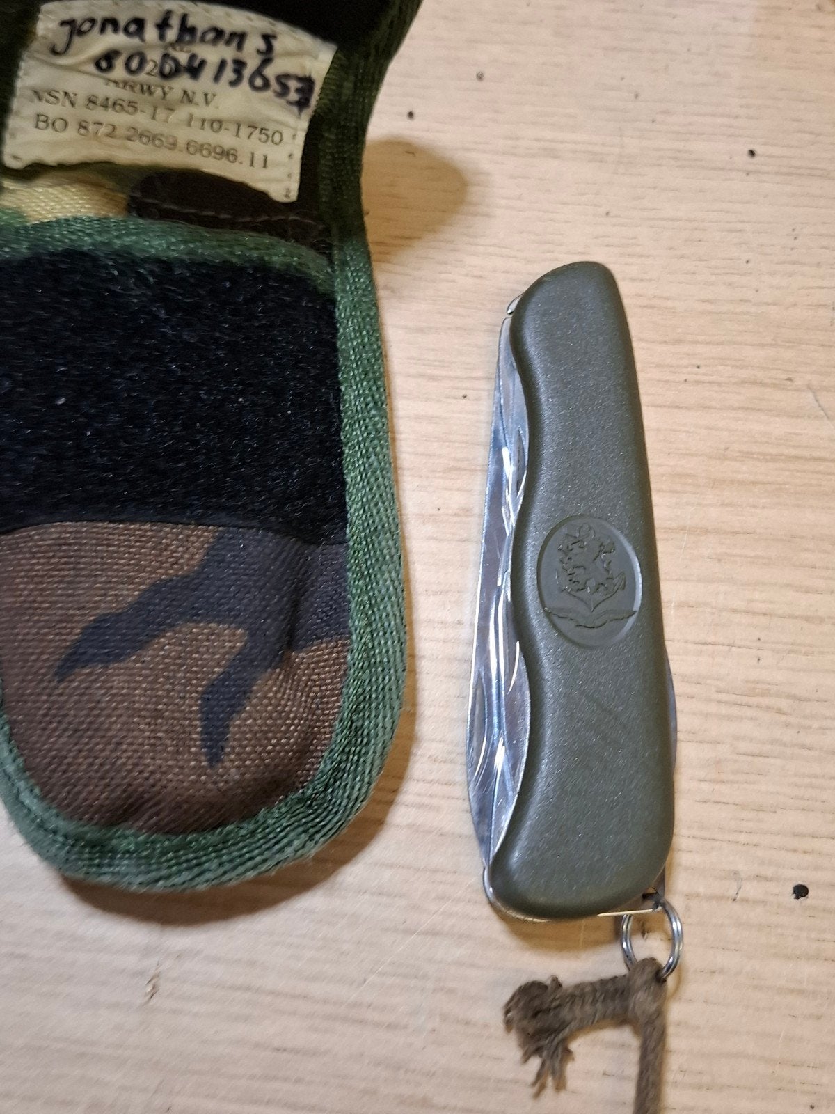 Militair zakmes met hoesje - Koninklijke Marine, Zakmes, Zakmes, Overige soorten, Ophalen of Verzenden