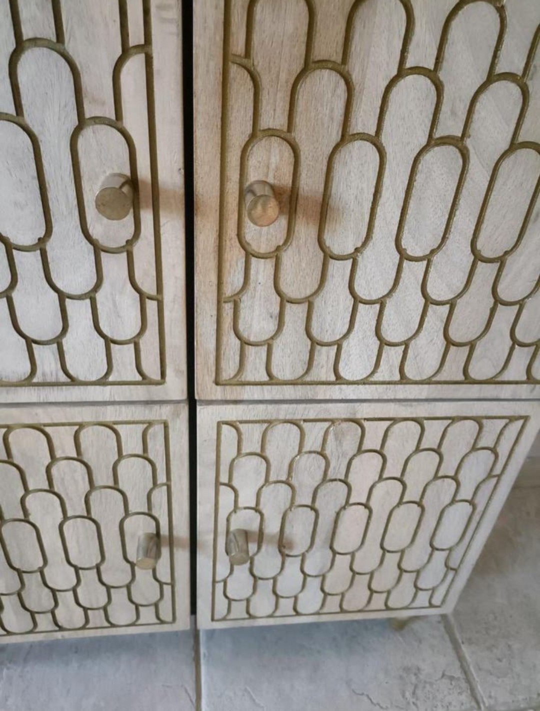 Massief houten opbergkast met uniek design, Ophalen, Gebruikt