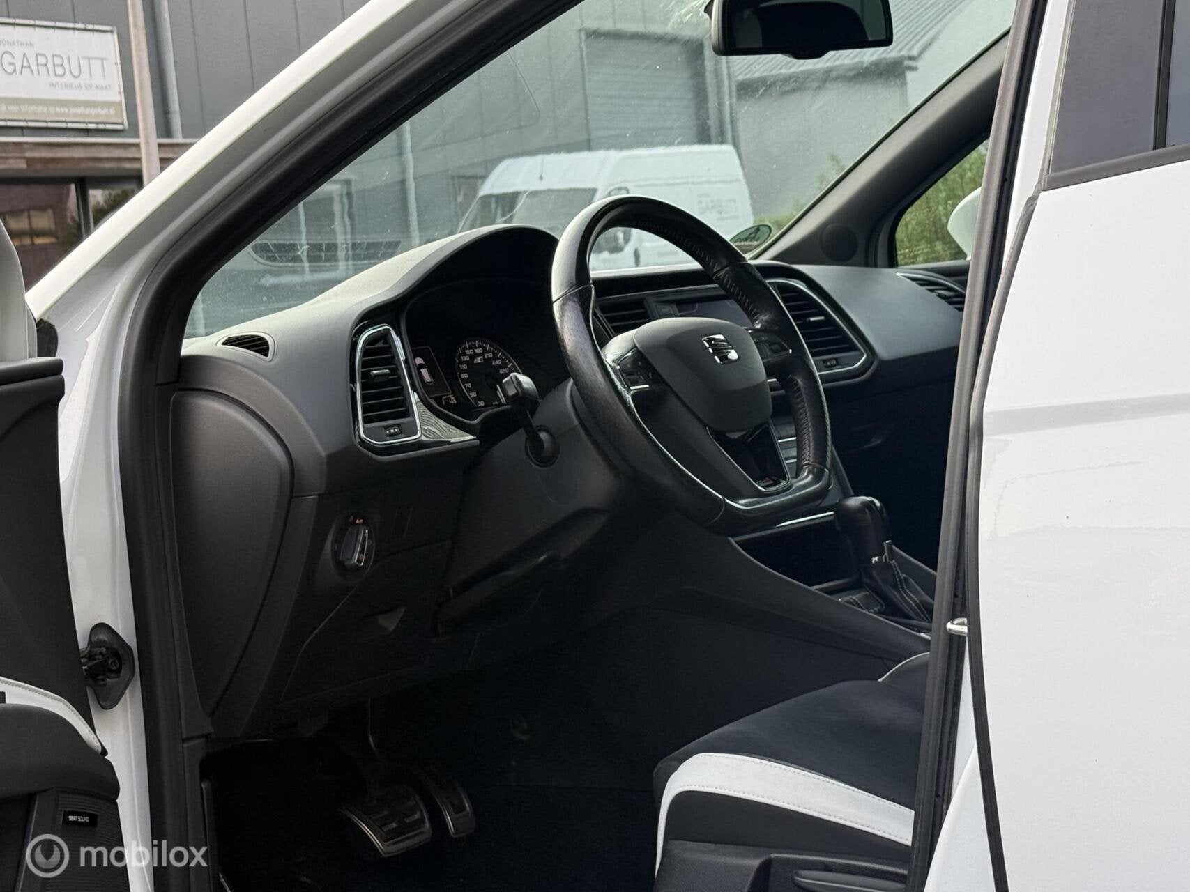 Seat Leon 2.0 TSI Cupra 265 DSG|Seat Sound|LED|, 15 km/l, 1321 kg, 4 cilinders, 1984 cc