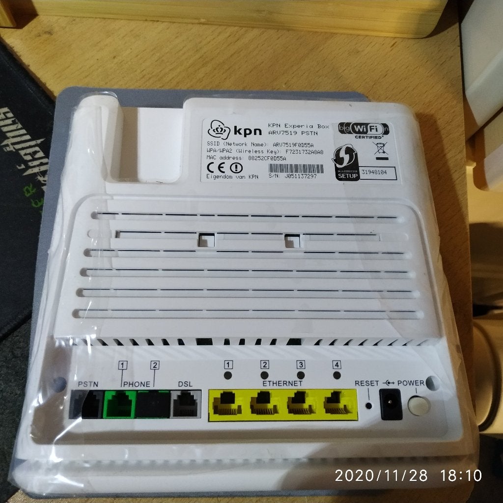 KPN Experia Box ARV7519 PW22 router, Ophalen of Verzenden, Gebruikt, Router, Kpn