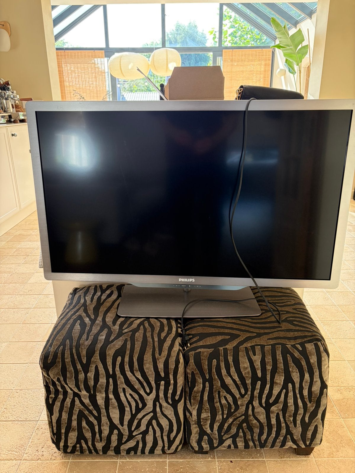 Philips ambilight, Ophalen, Zo goed als nieuw, 50 Hz, Philips