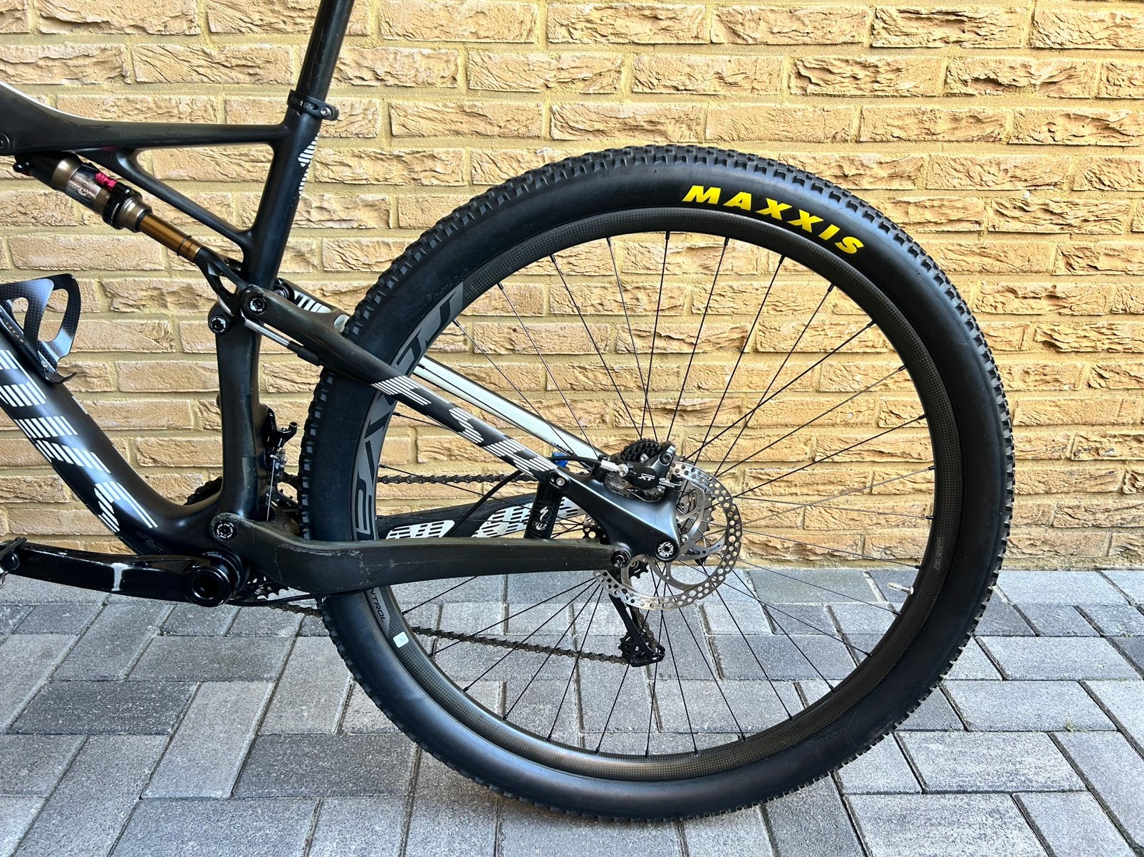 Foto 7 van Specialized S-Works Epic 29 World Cup – Full Carbon – Maat L