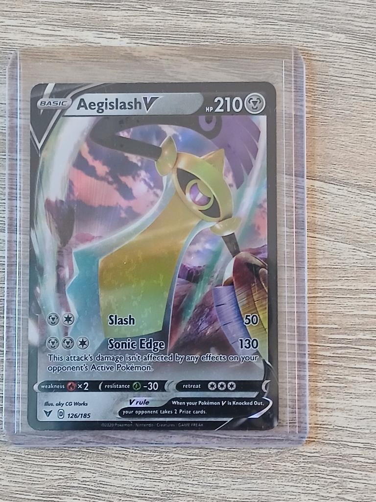 Aegislash V, Ophalen of Verzenden, Zo goed als nieuw