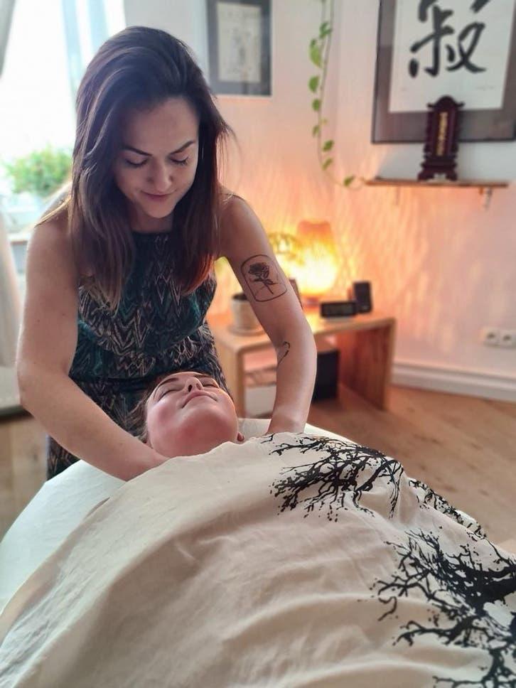MASSAGE AMSTERDAM [Deep tissue, Relax, Facial, Thai], Diensten en Vakmensen