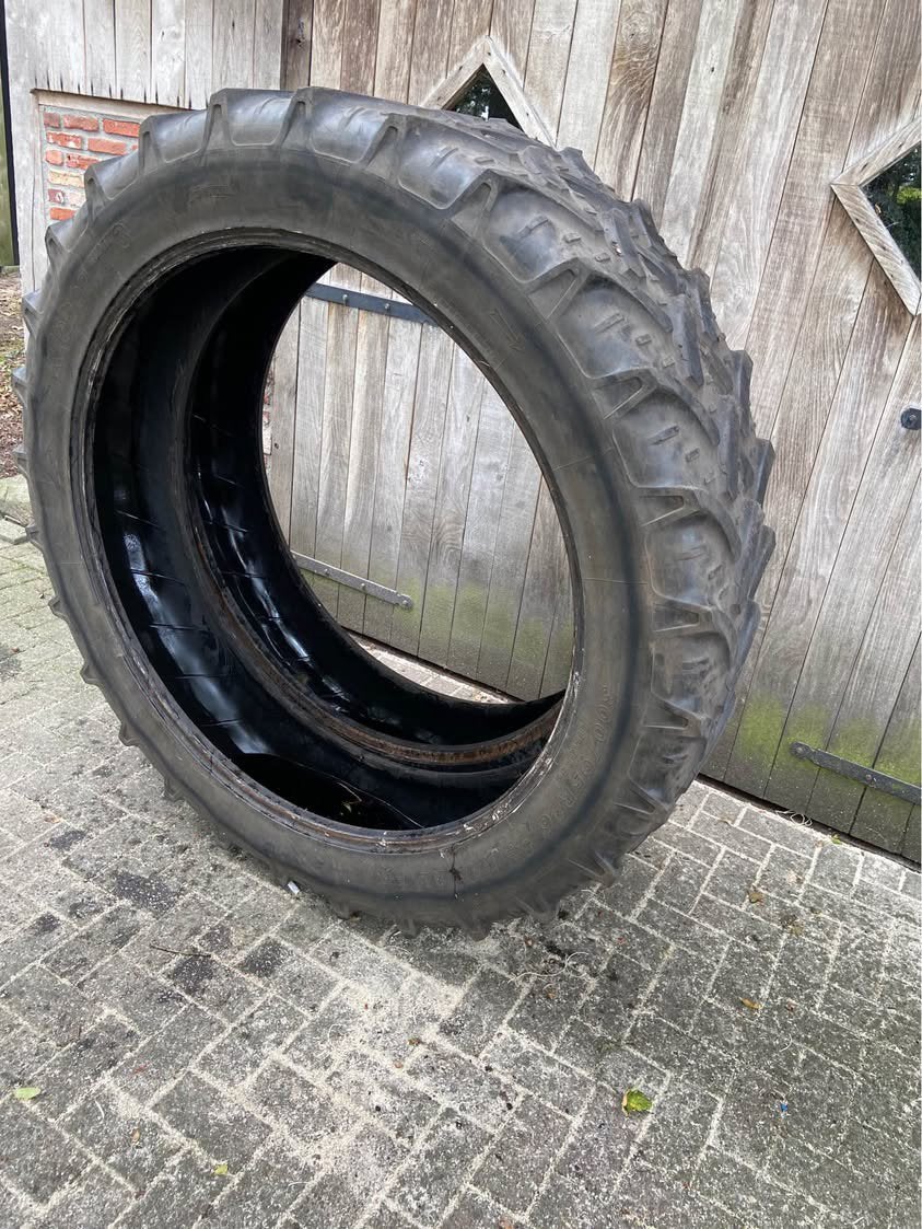 Dubbellucht 300/90r46 kleber super 9 15mm, Zakelijke goederen, Ophalen