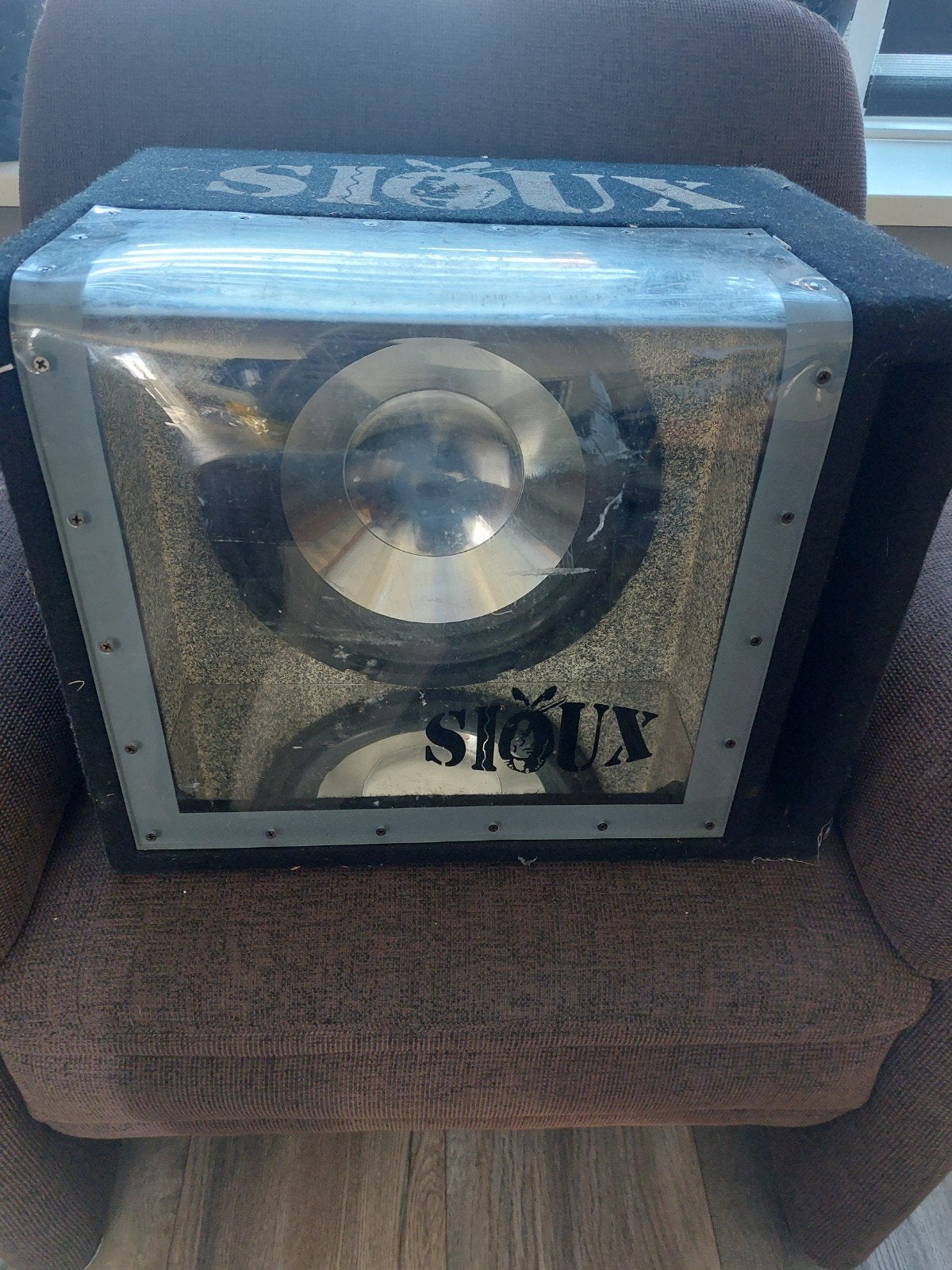 Sioux Neon 600 Subwoofer - Krachtige Bass voor Auto, Auto diversen, Autospeakers, Ophalen, Gebruikt