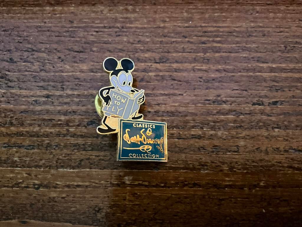 Disney club members pin Mickey Mouse zeer goede staat., Ophalen of Verzenden, Zo goed als nieuw