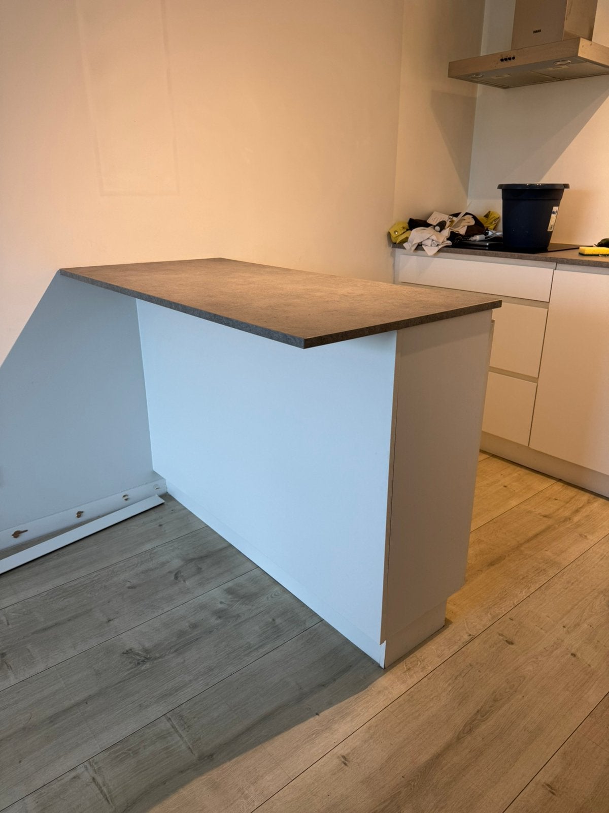 Kvik barmeubel eiland, Huis en Inrichting, Ophalen, 25 tot 50 cm, Minder dan 100 cm