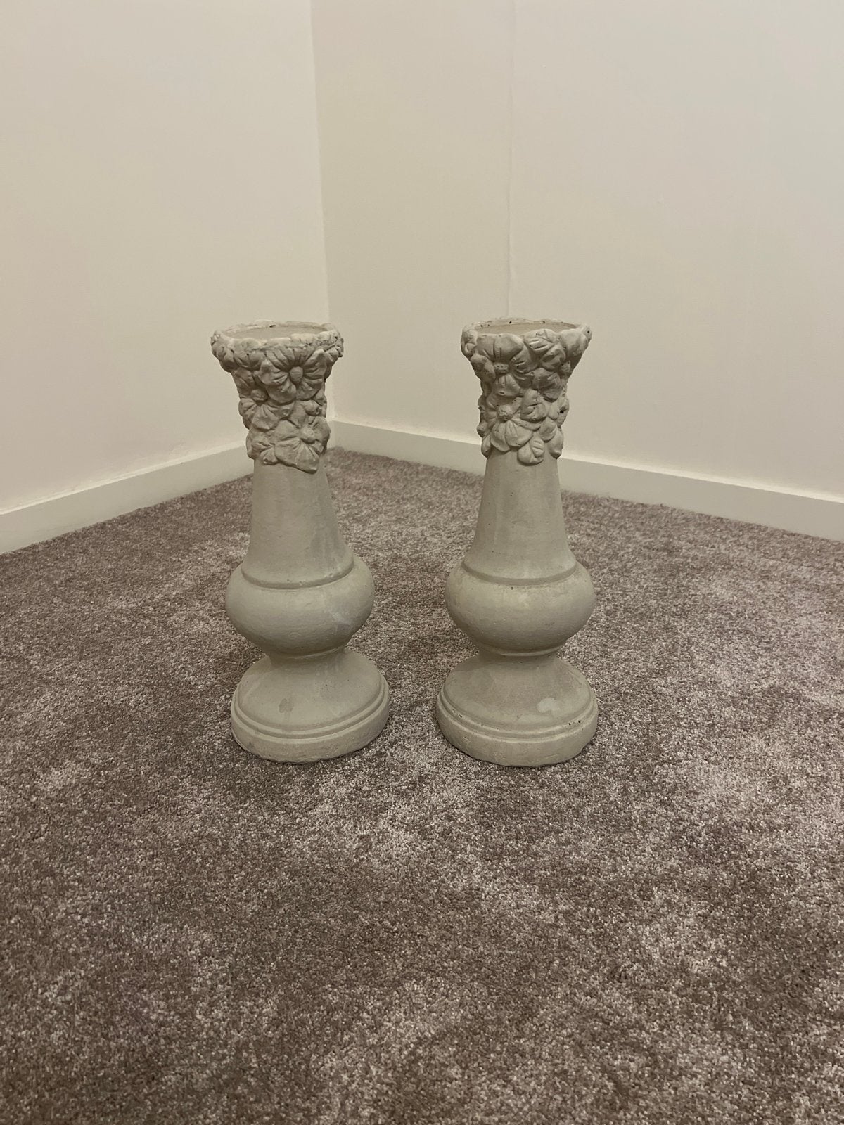 Decoratieve kandelaren  met bloemmotief - Set van 2, Ophalen of Verzenden, Overige materialen