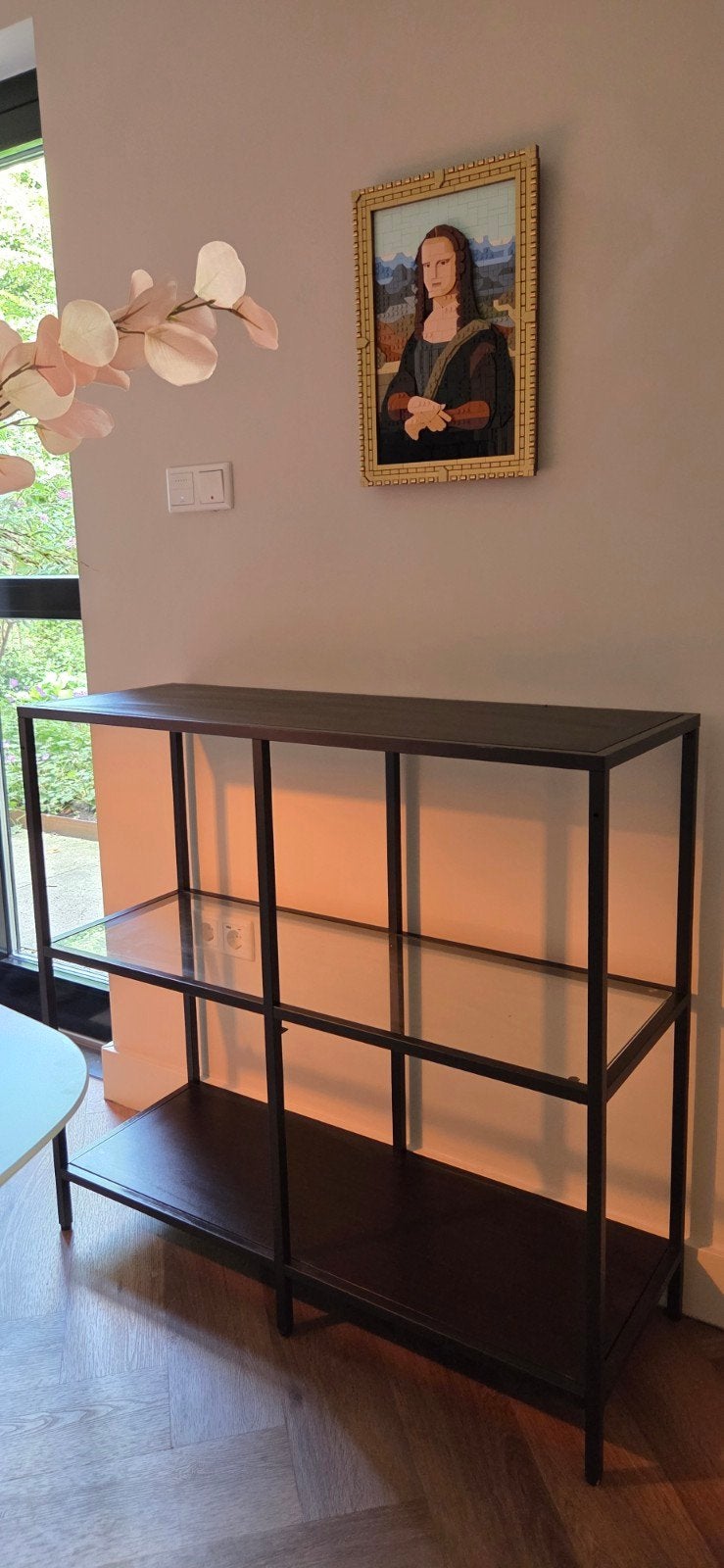 Vitrinekast Ikea Vittsjo, Huis en Inrichting, Ophalen, Met plank(en), 100 tot 150 cm, Zo goed als nieuw
