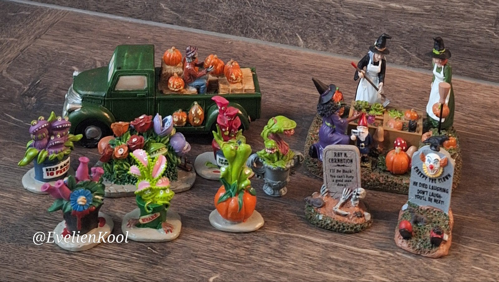 Lemax Spooky Town figurines, set., Ophalen of Verzenden, Zo goed als nieuw