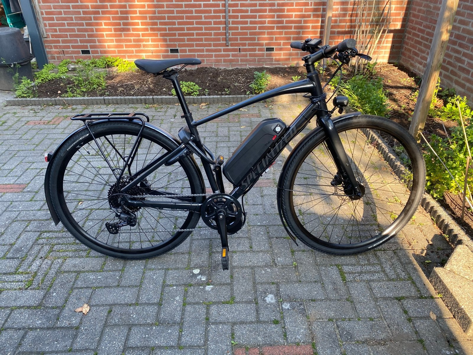 Specialized Sirrus X 3.0 EQ met Bafang middenmotor, Fietsen en Brommers, Fietsen | Heren | Sportfietsen en Toerfietsen, 28 inch