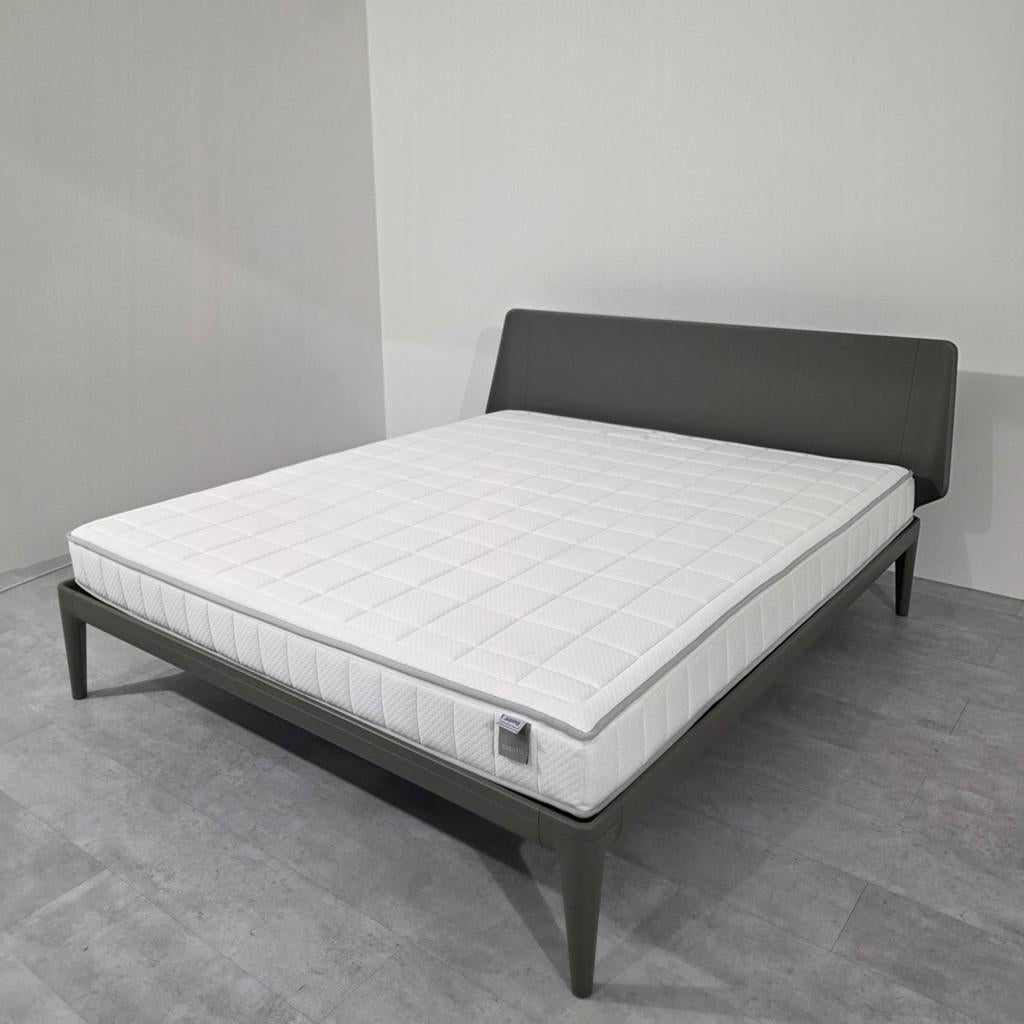 Auping Essential Bed 180x210 + Cresto Matras, 210 cm, Tweepersoons, Ophalen of Verzenden, Zo goed als nieuw