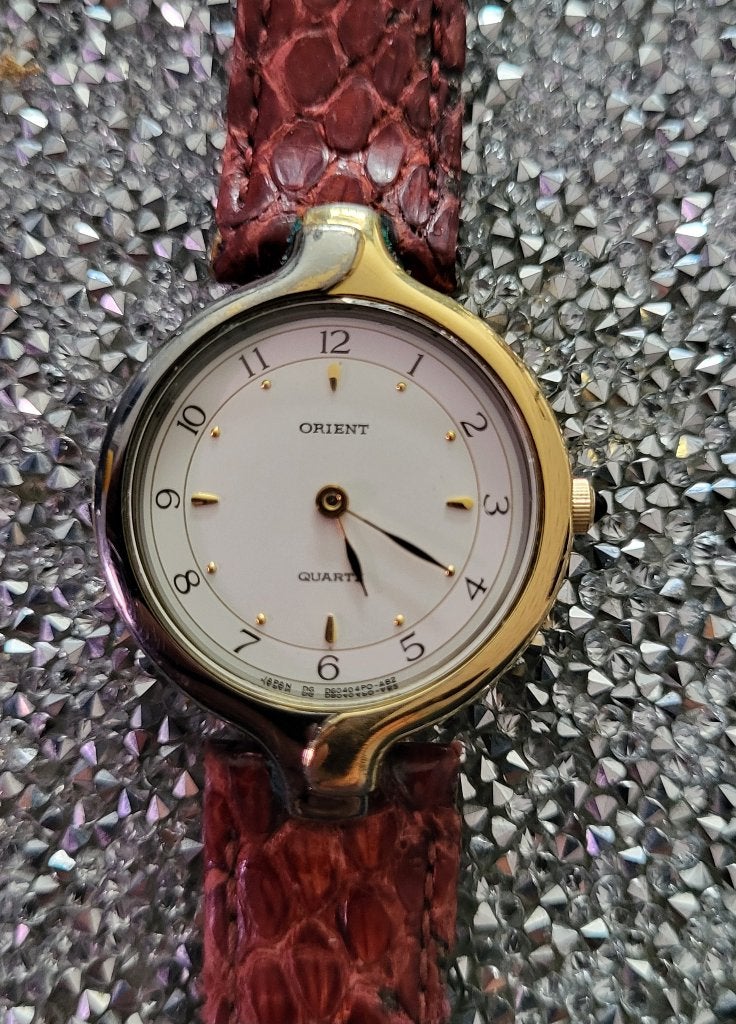 Vintage orient horloge (Originele rode slangenleren band), Staal, Polshorloge, 1960 of later, Verguld