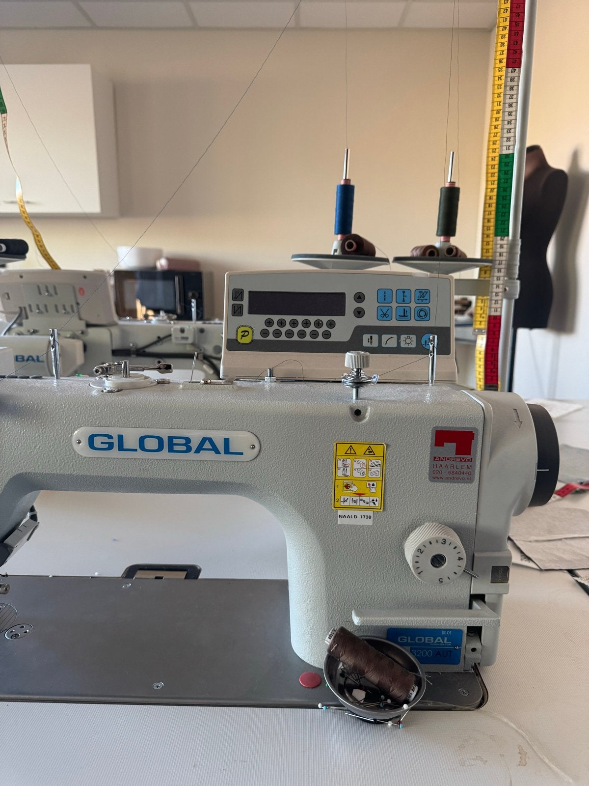Global 3200 AUT Industriële Naaimachine - Zo goed als nieuw, Industrieel, Ophalen, Overige merken, Naaimachine