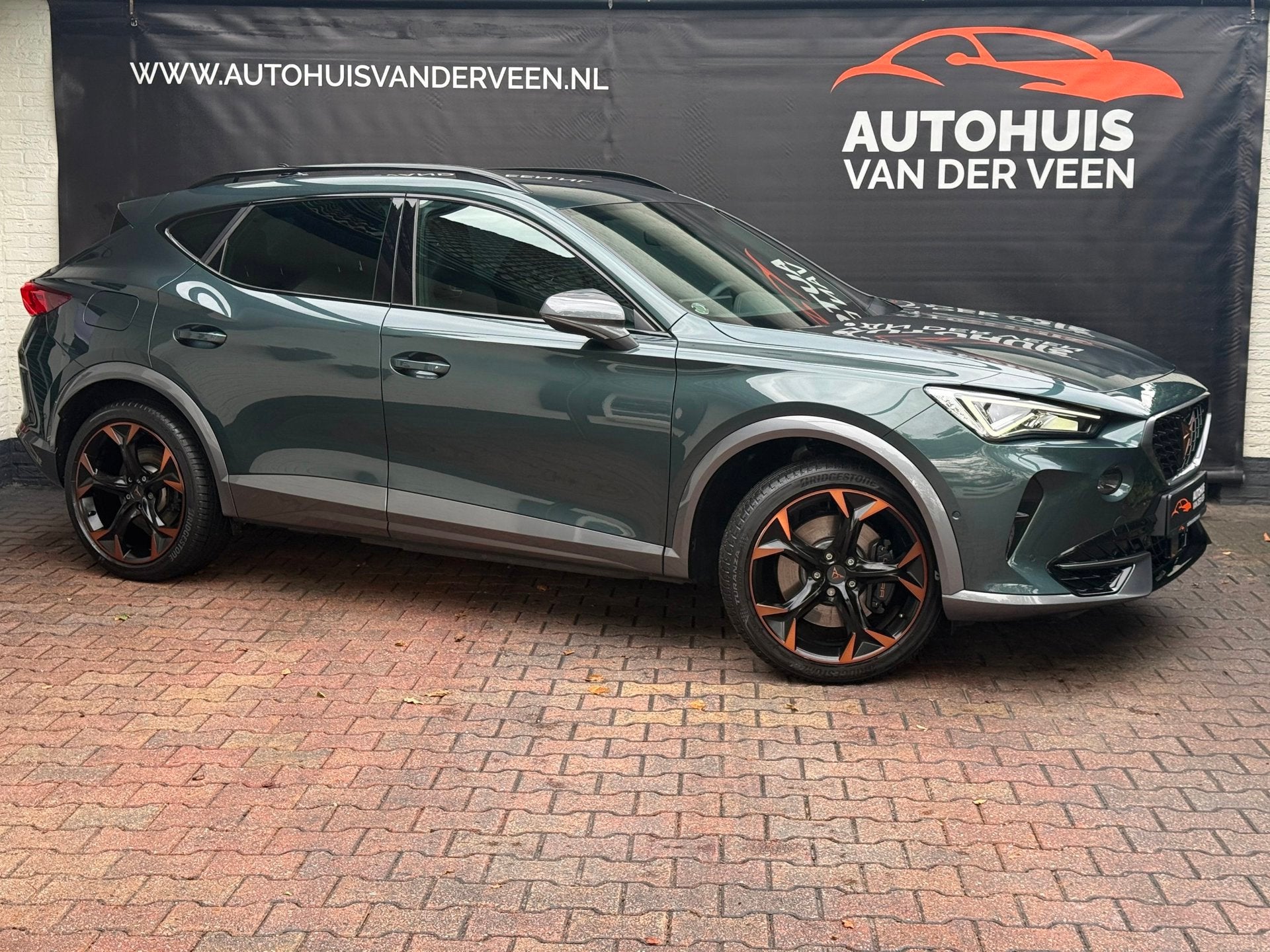 CUPRA Formentor 1.4 e-Hybrid VZ Copper Edition, ACC/Camera/L, Auto's, Dealer onderhouden, Gebruikt, 4 cilinders, Grijs